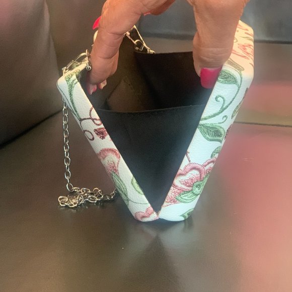 Floral Crossbody Bag with Chain Strap - Picture 6 of 9